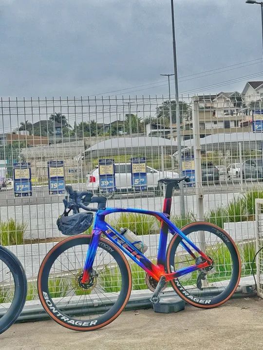 Trek Madone SLR - Edição Limitada VENDO OU TROCO POR MENOR VALOR - Foto 5