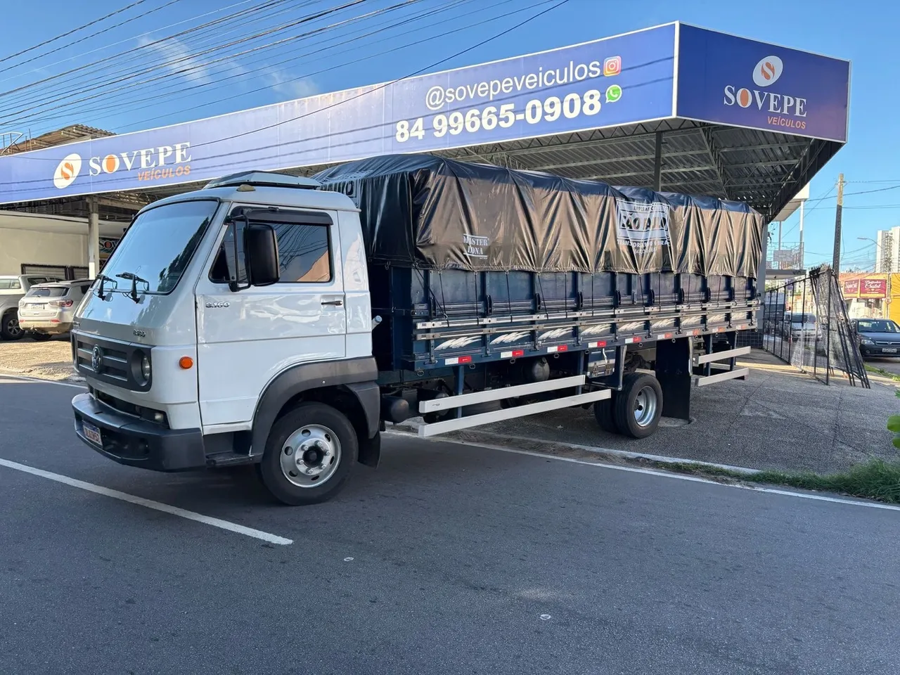 Caminhão Volkswagen com Carroceria - Oportunidade!