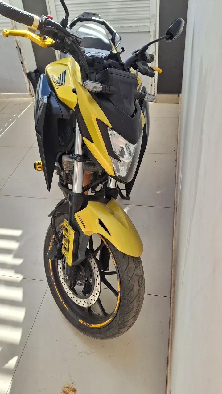 CB300F Twitter  - Foto 2