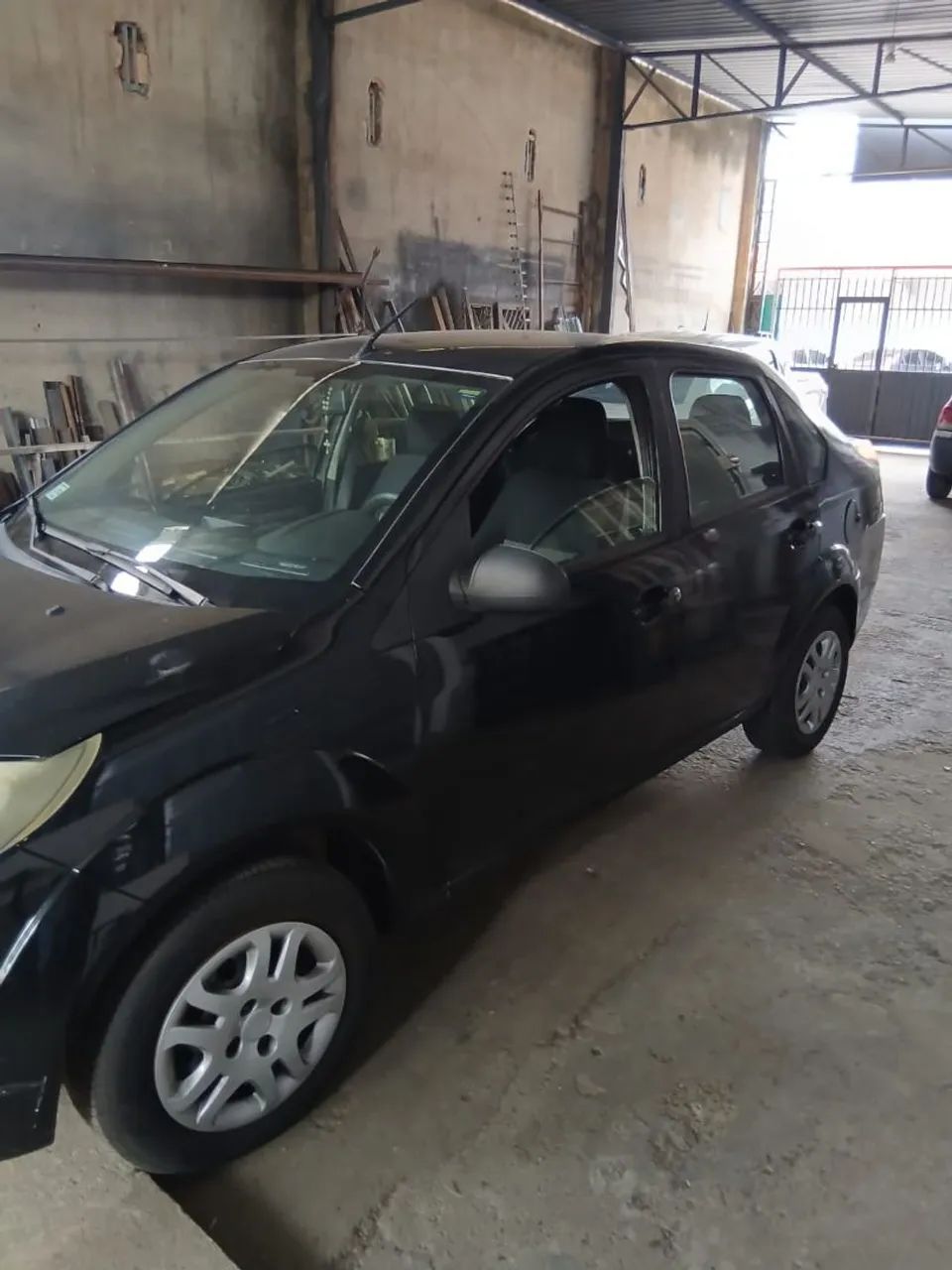 Ford Fiesta Sed. 1.6 8V Flex 4P 2013 - Foto 2