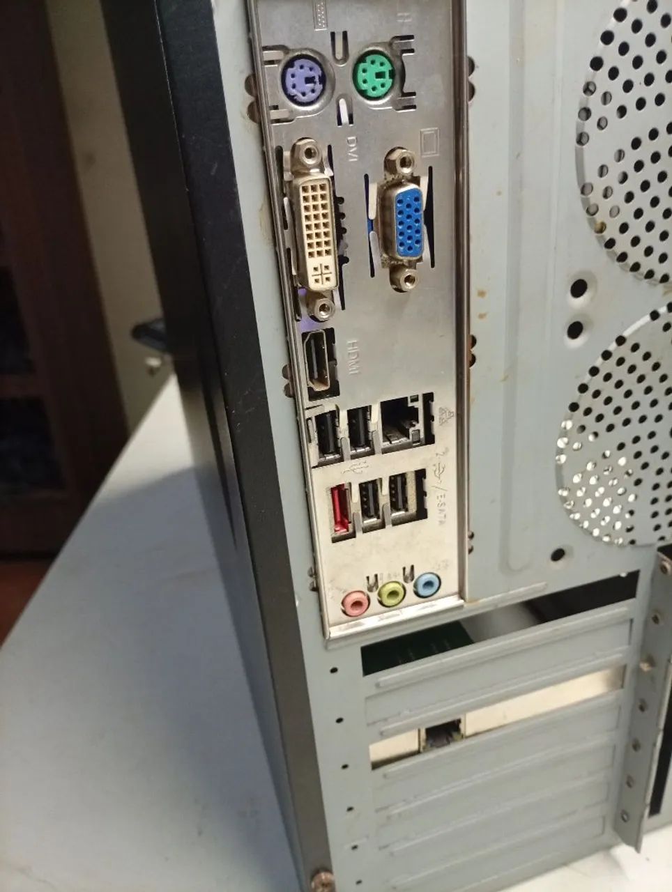 CPU I3 1geracao,4 ram,320 hd