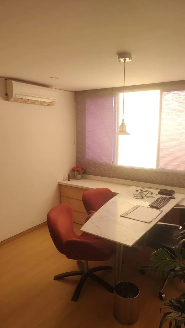 VENDO UMA SALA COMERCIAL NO CENTRO  - Foto 2
