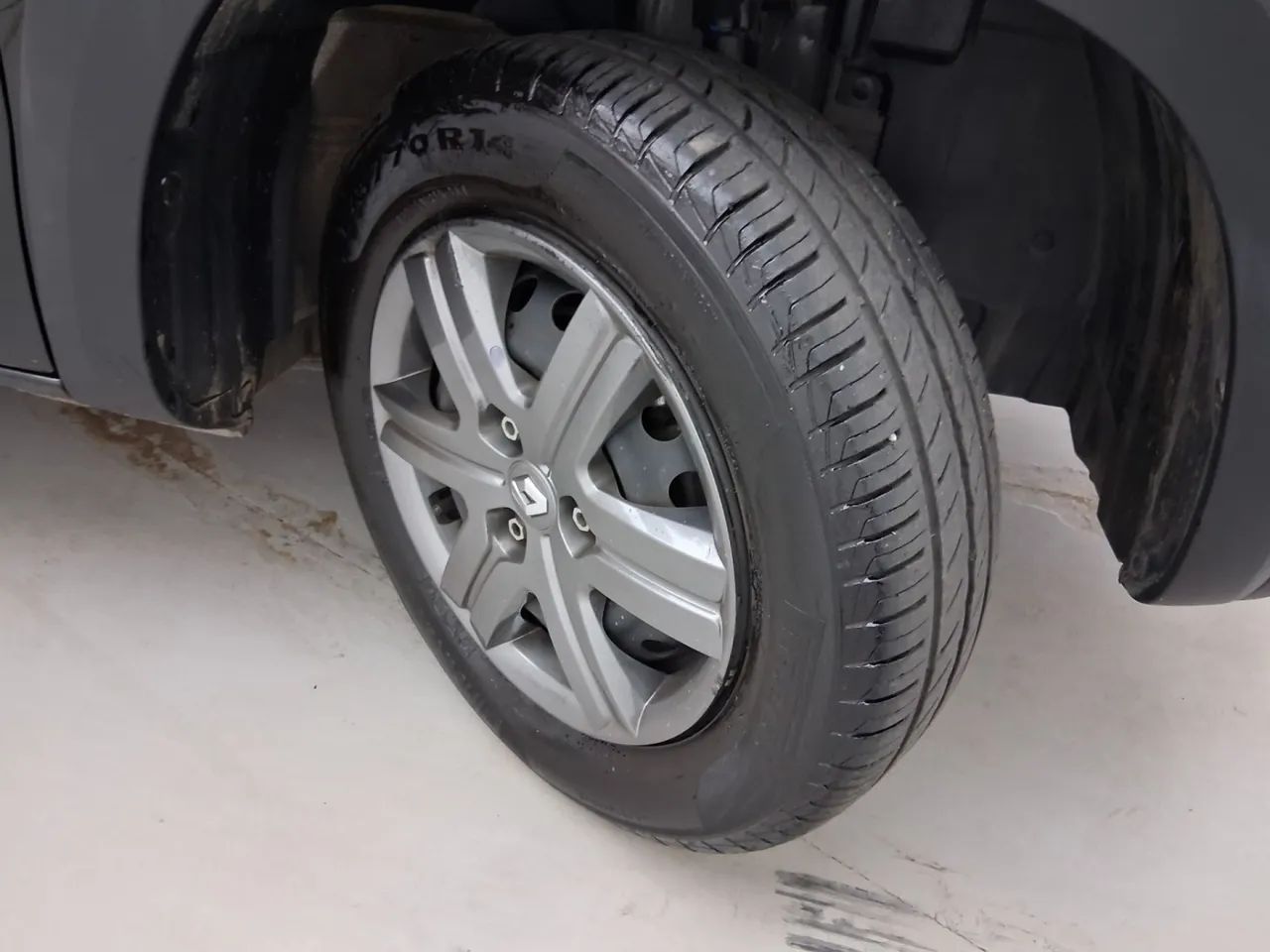 Renault Kwid 1.0 Zen, foto 14 de 18