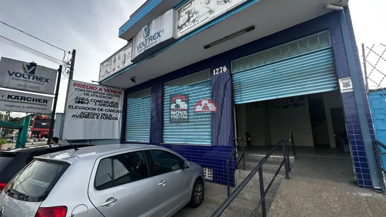 Prédio Comercial à Venda e Locação na Chácara Galega - Pindamonhangaba/SP