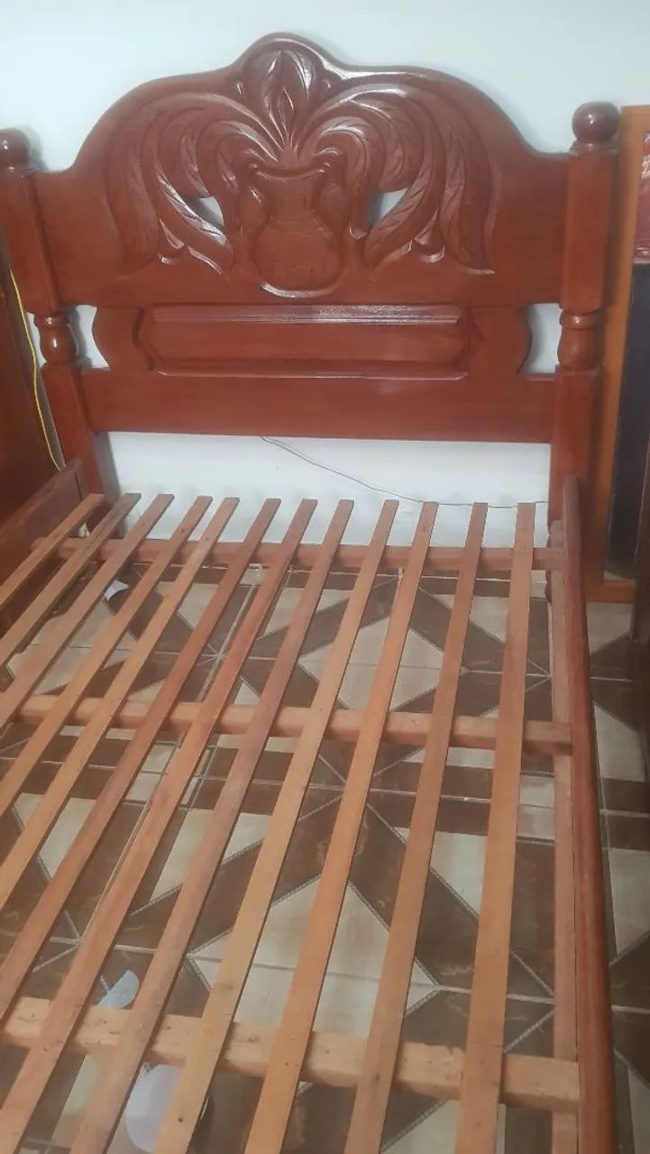CAMA DE MADEIRA RELÍQUIA  - Foto 5