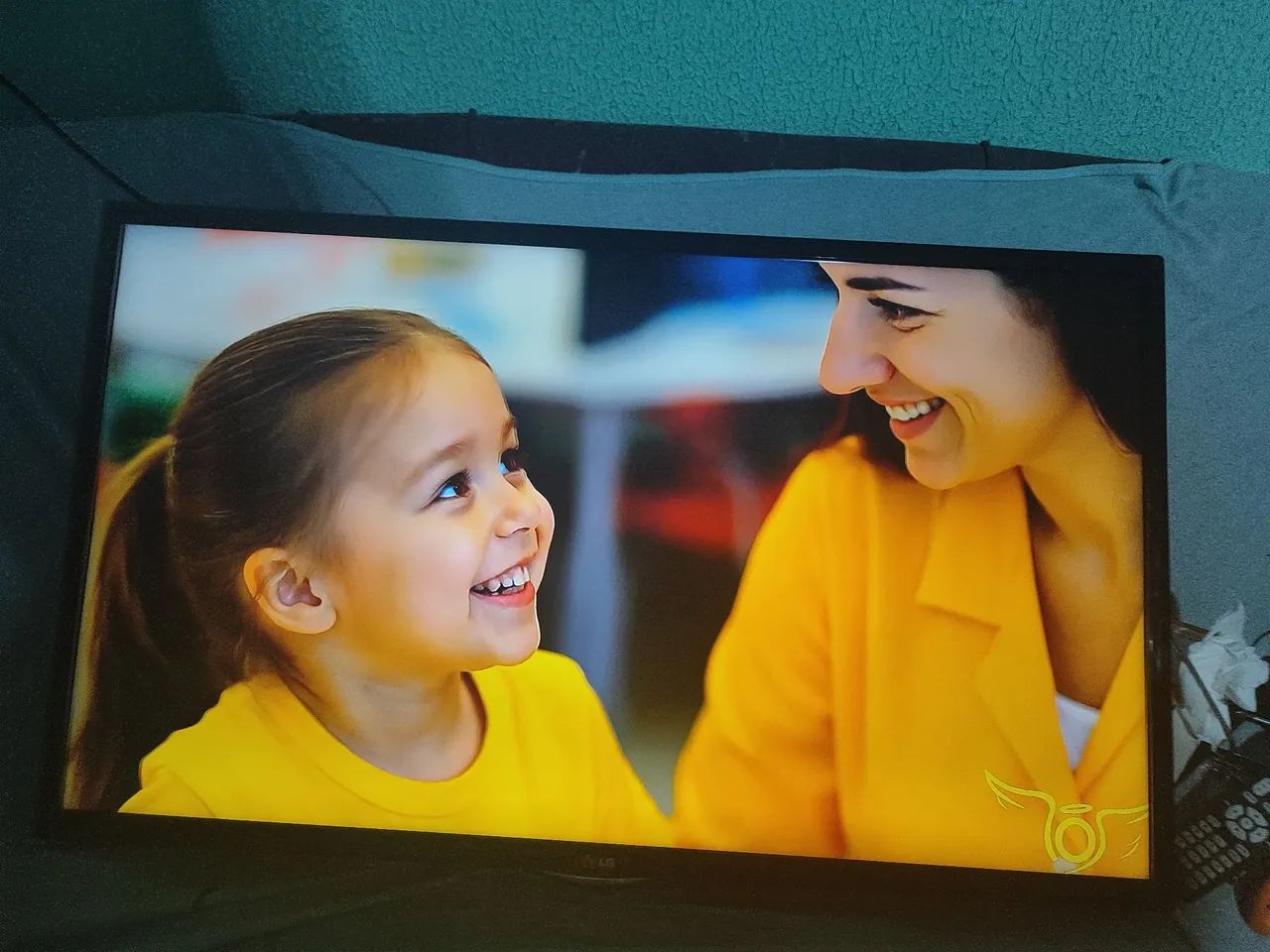 Vendo tv 40 polegadas smart  - Foto 3
