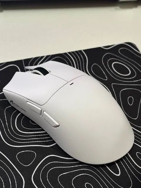 Mouse Gamer ATTACK SHARK X11 Sem Fio Tri-Mode (2.4G/Bluetooth/USB) Com Base RGB - Ergonômi - Foto 2