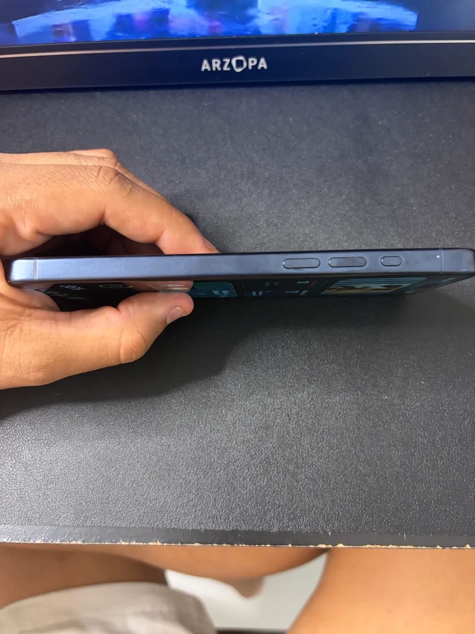 iPhone 15 Pro Max - Foto 3