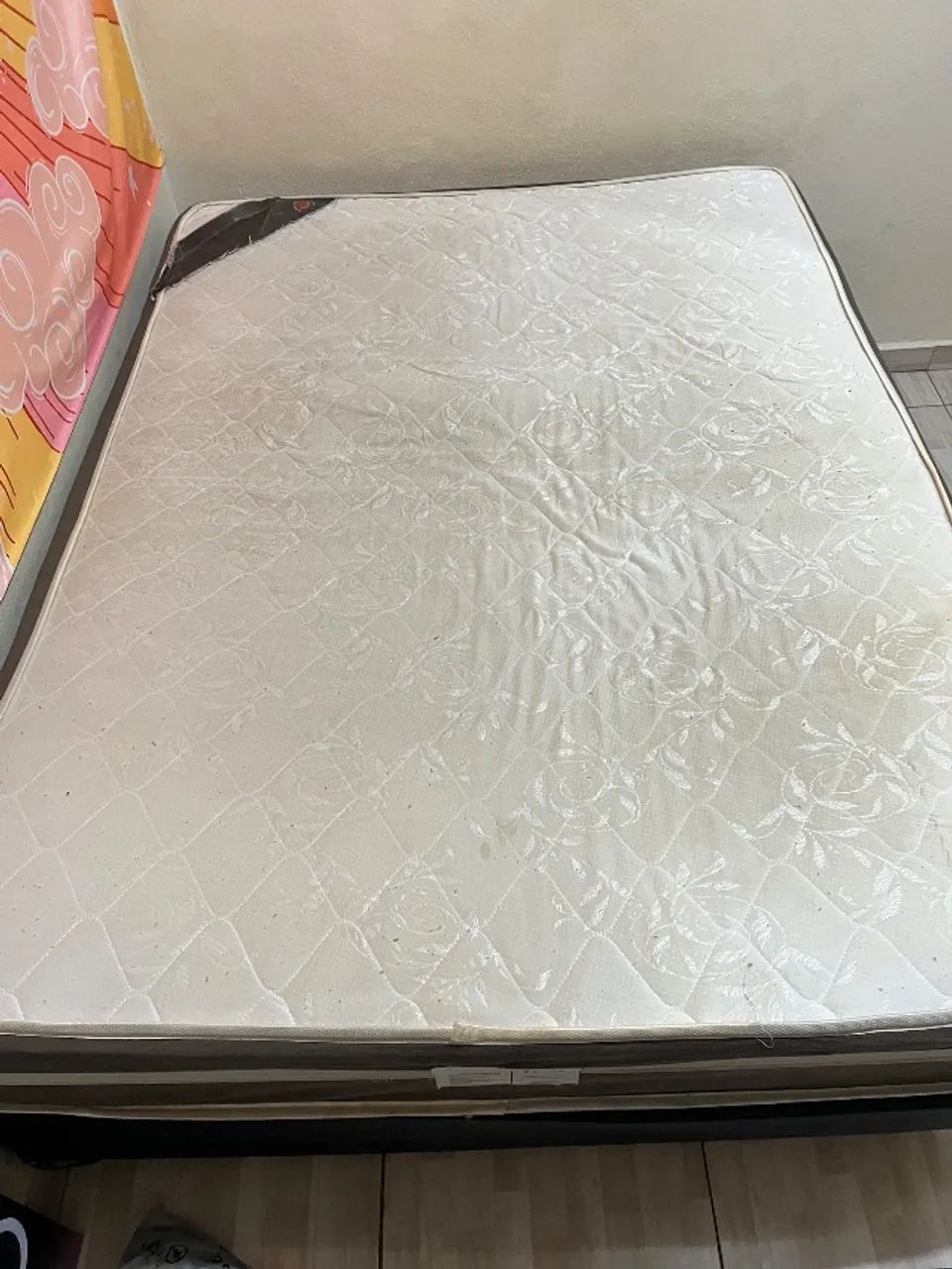 Cama de casal com box baú + colchão, usada. - Foto 3