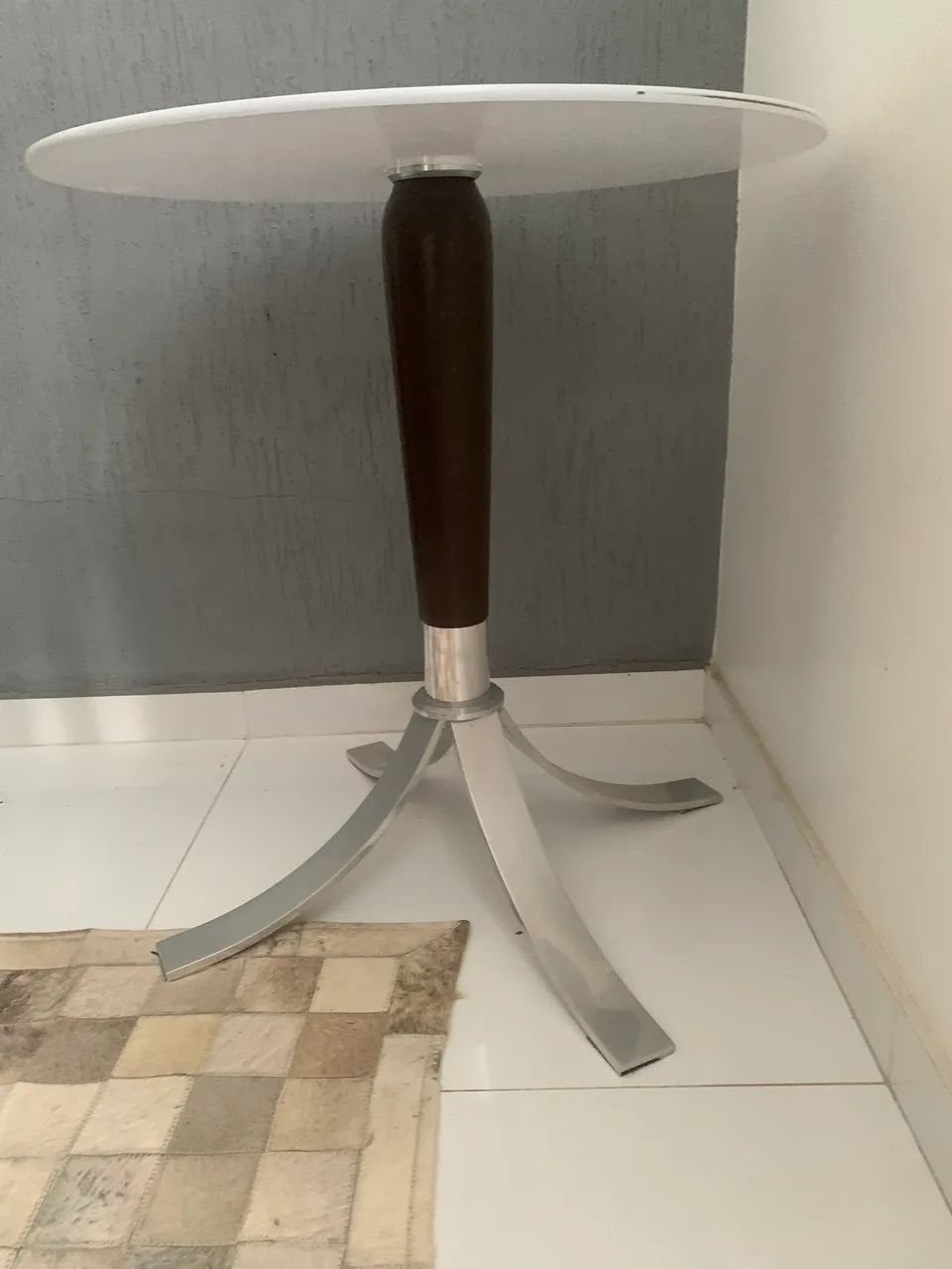 Mesa lateral