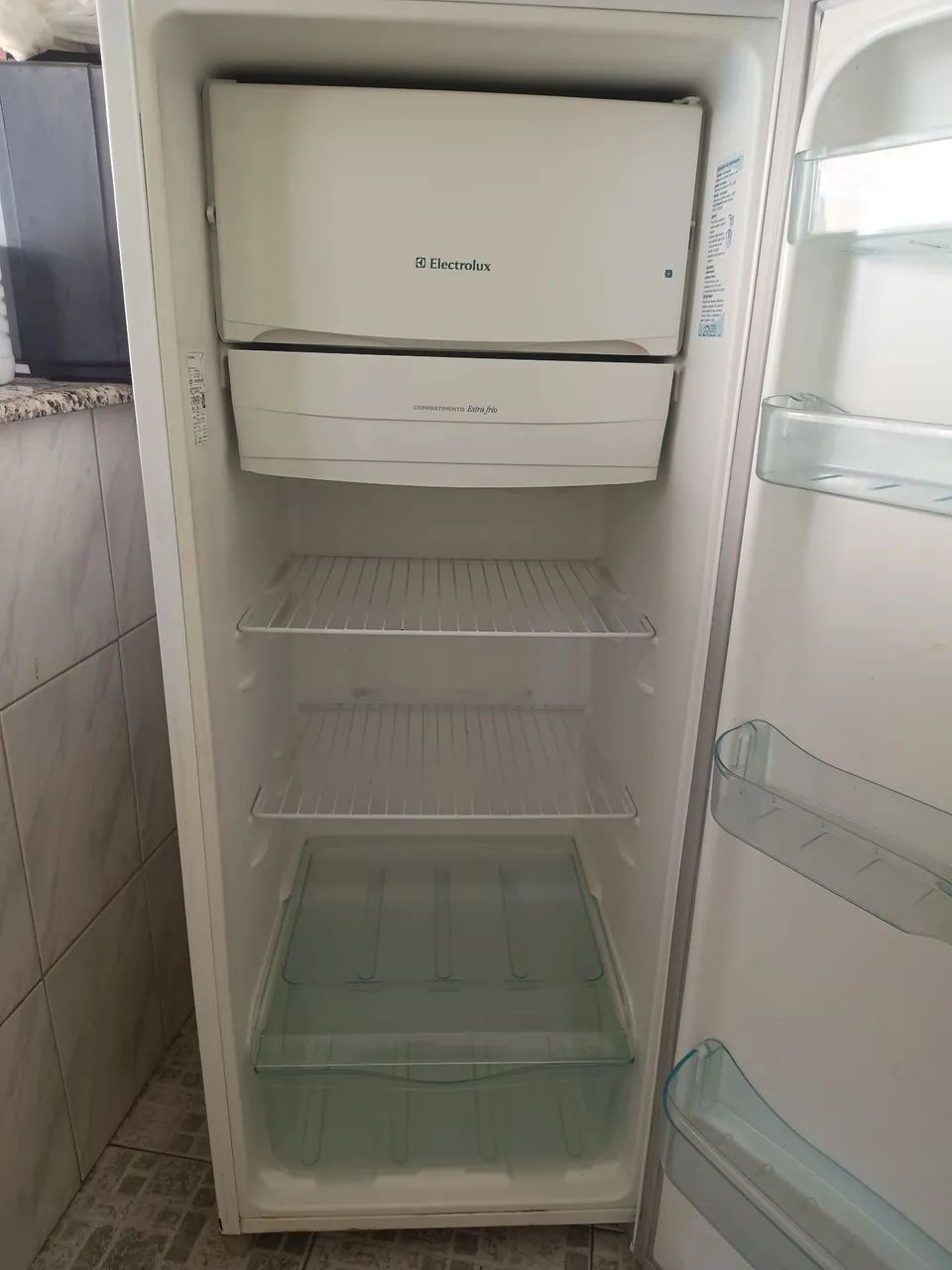 Geladeira Eletrolux RE 28 SUPER  - Foto 5