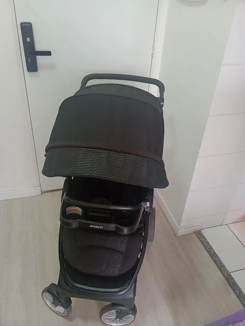 Carrinho de bebê bravo da Chicco  - Foto 5