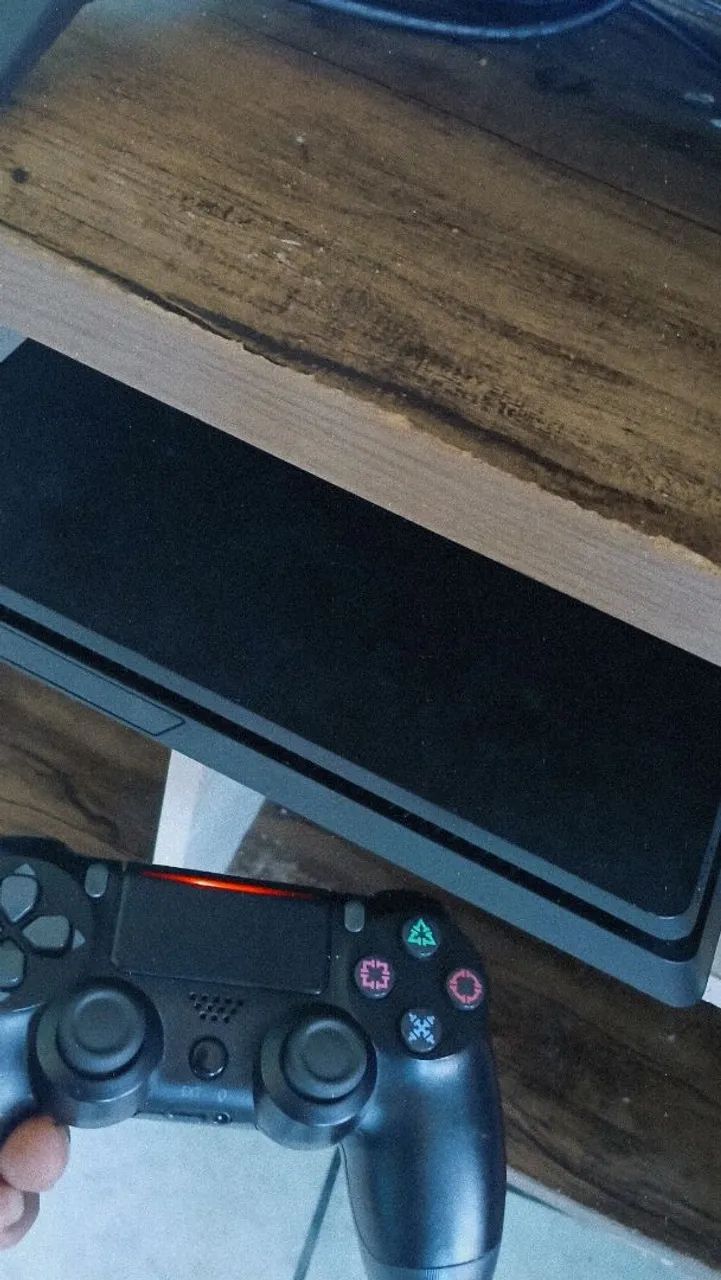 PS4 SLIM 1TB - Foto 2