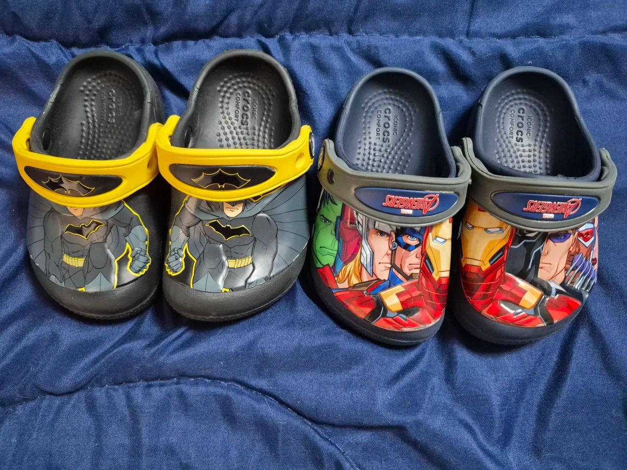 Kit 2 crocs infantil novos - Foto 4