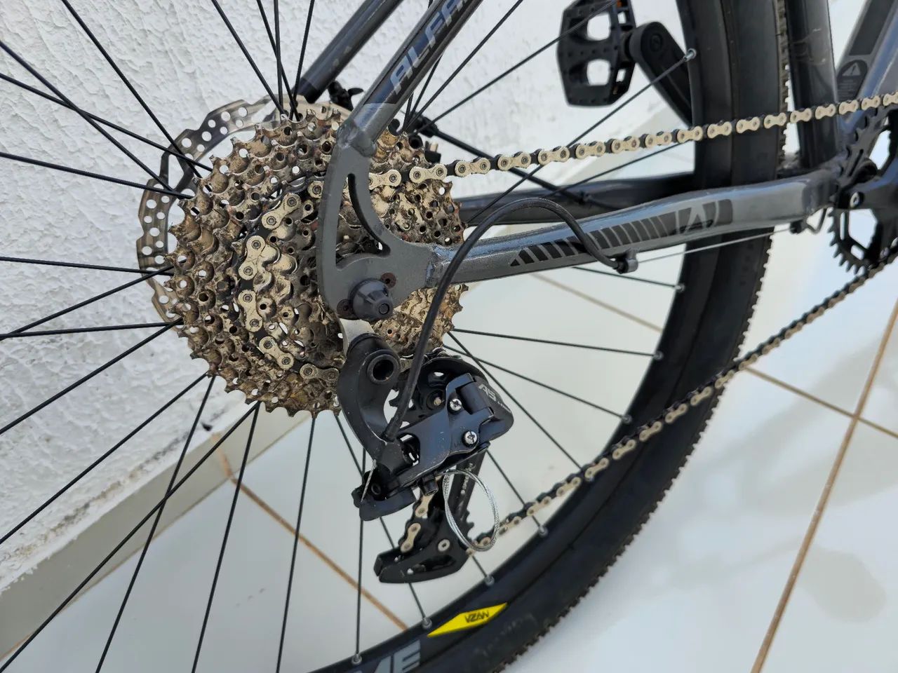 Bicicleta aro 29 - Foto 4