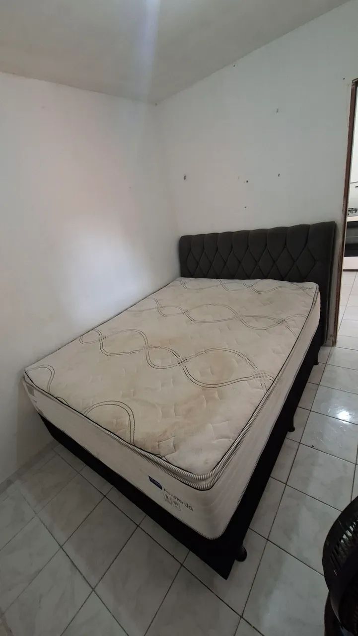CAMA QUEEN SIZE + CABECEIRA