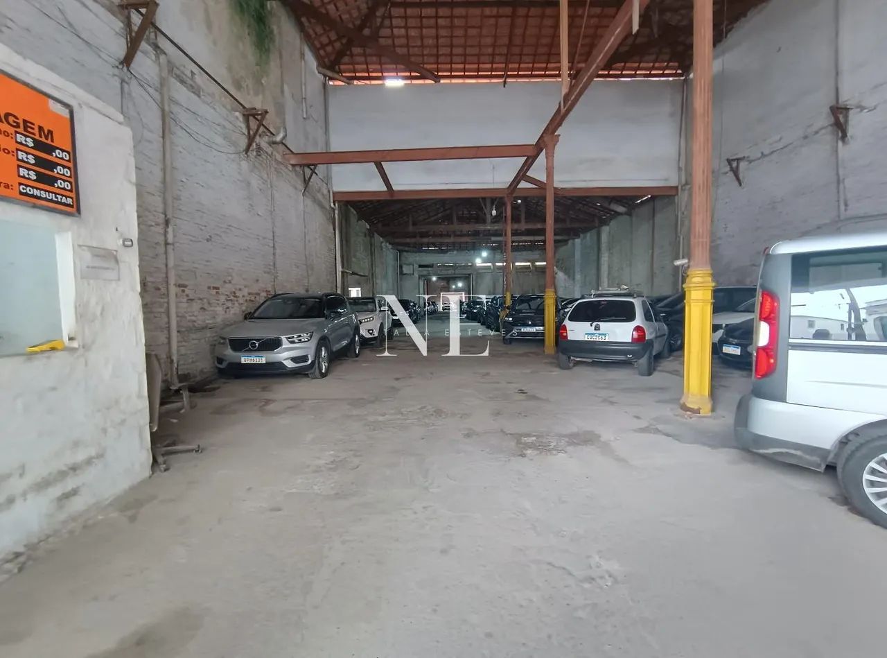 Galpão para Venda em Santos, Centro, 1 banheiro