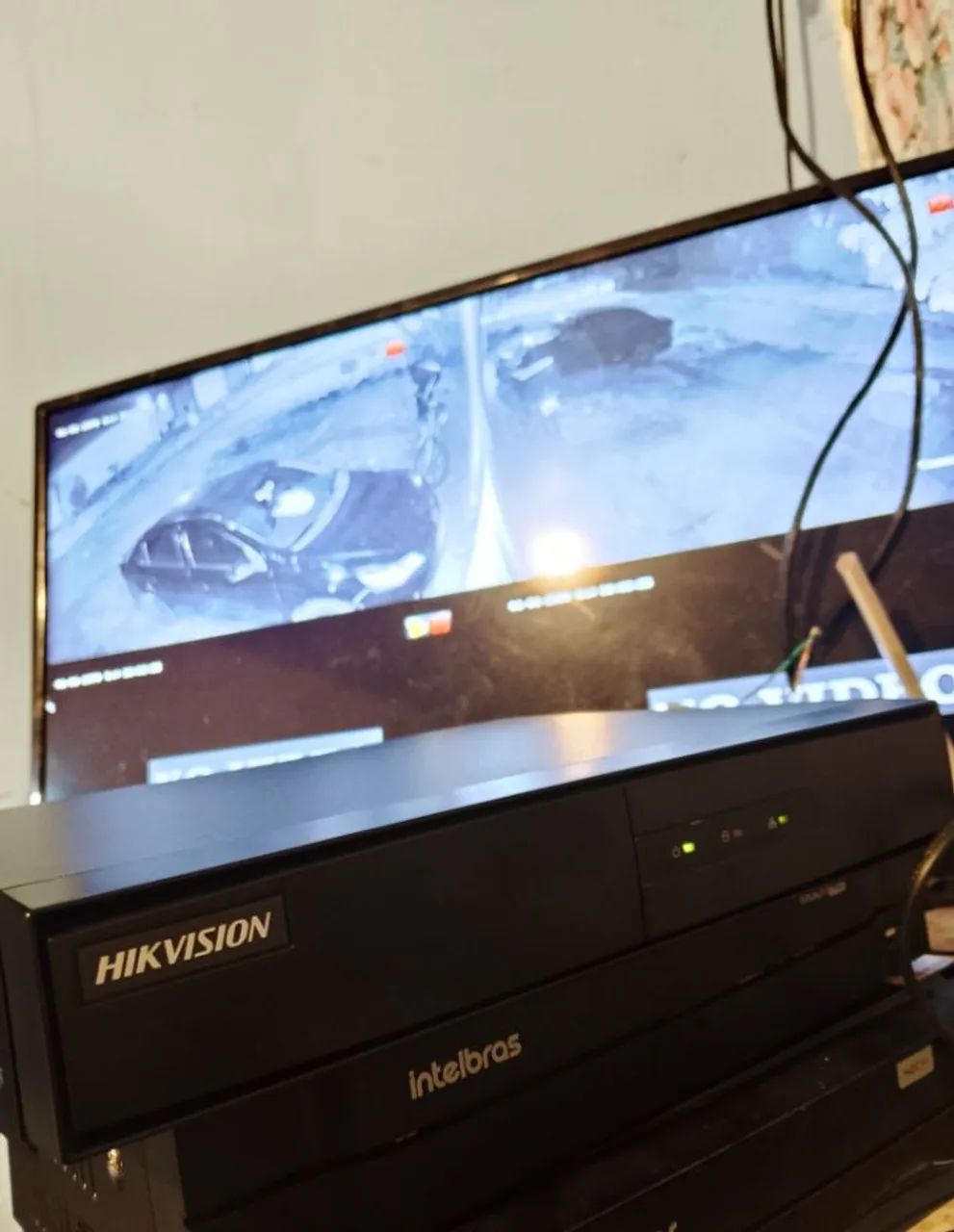 DVR Hikvision 16 canais com HD 2TB - Foto 2