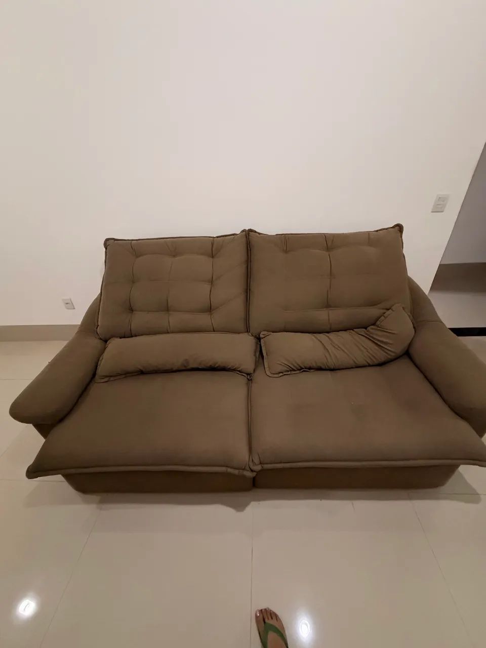 Sofá semi novo - Foto 2