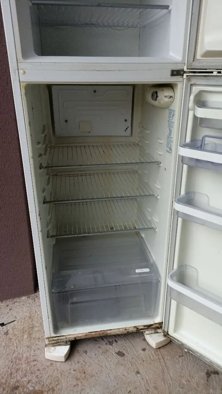 Geladeira Electrolux 300 litros Duplex (Entrego) - Foto 6