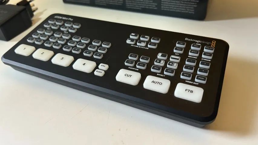 Blackmagic Design ATEM Mini Pro - Switcher HDMI - Excelente Estado - Foto 5