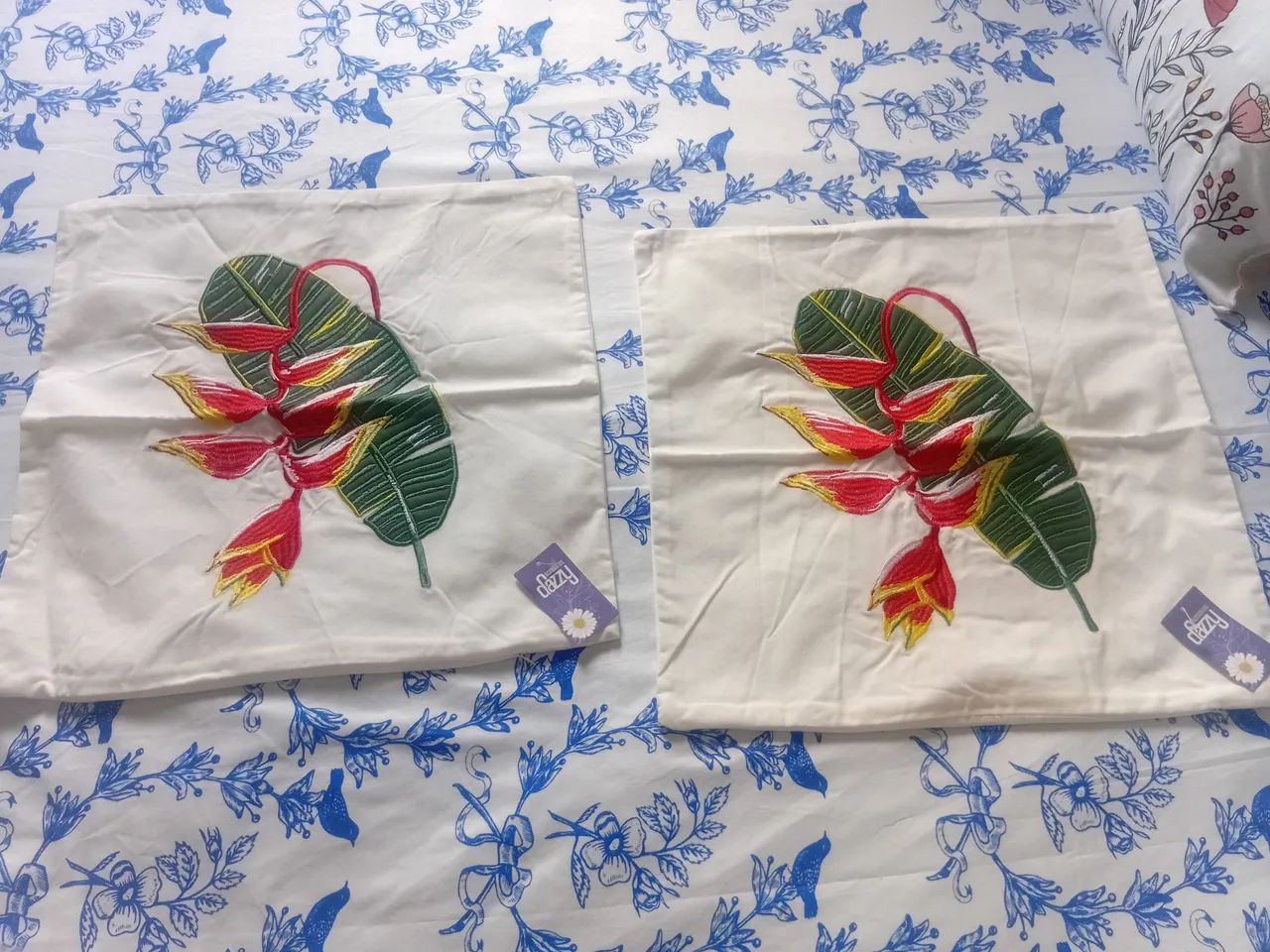 4 capas de almofadas Bordadas  - Foto 2