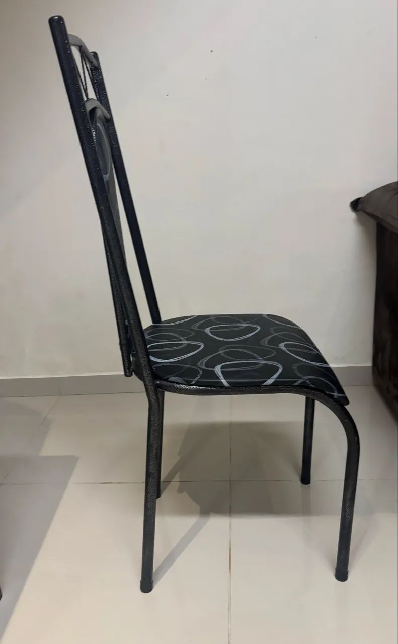 4 CADEIRAS DE MESA SEMI NOVAS  - Foto 4