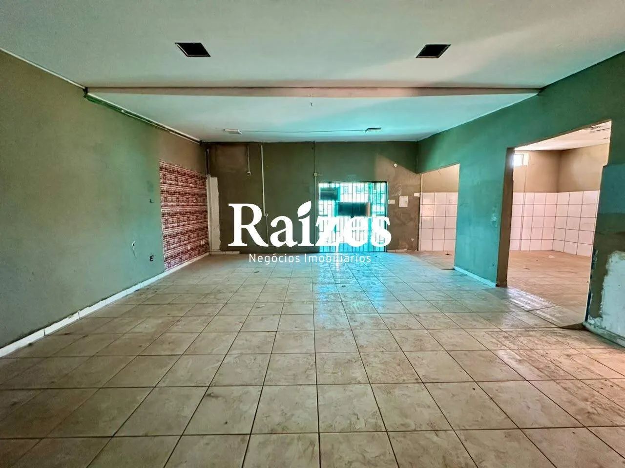 Imóvel Comercial com aproximadamente 300 m² no Bairro Morada da Colina em Uberlândia - Foto 5