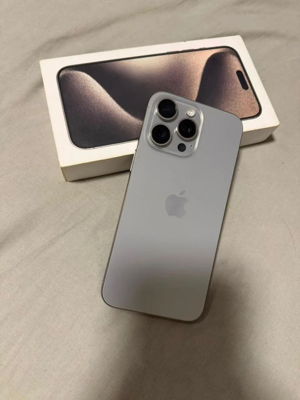 iPhone 15 Pro Max  - Foto 2