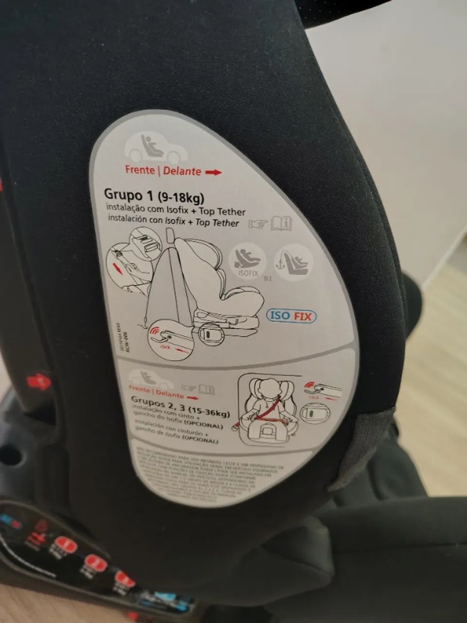 Cadeira de criança para veículo 
