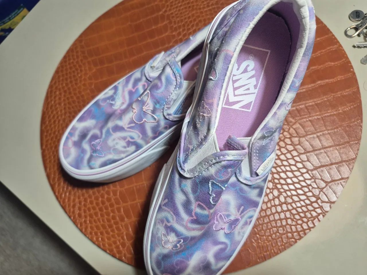 Tênis Vans Classic Slip-On Stackform na cor Butterfly Dreams, tam 35