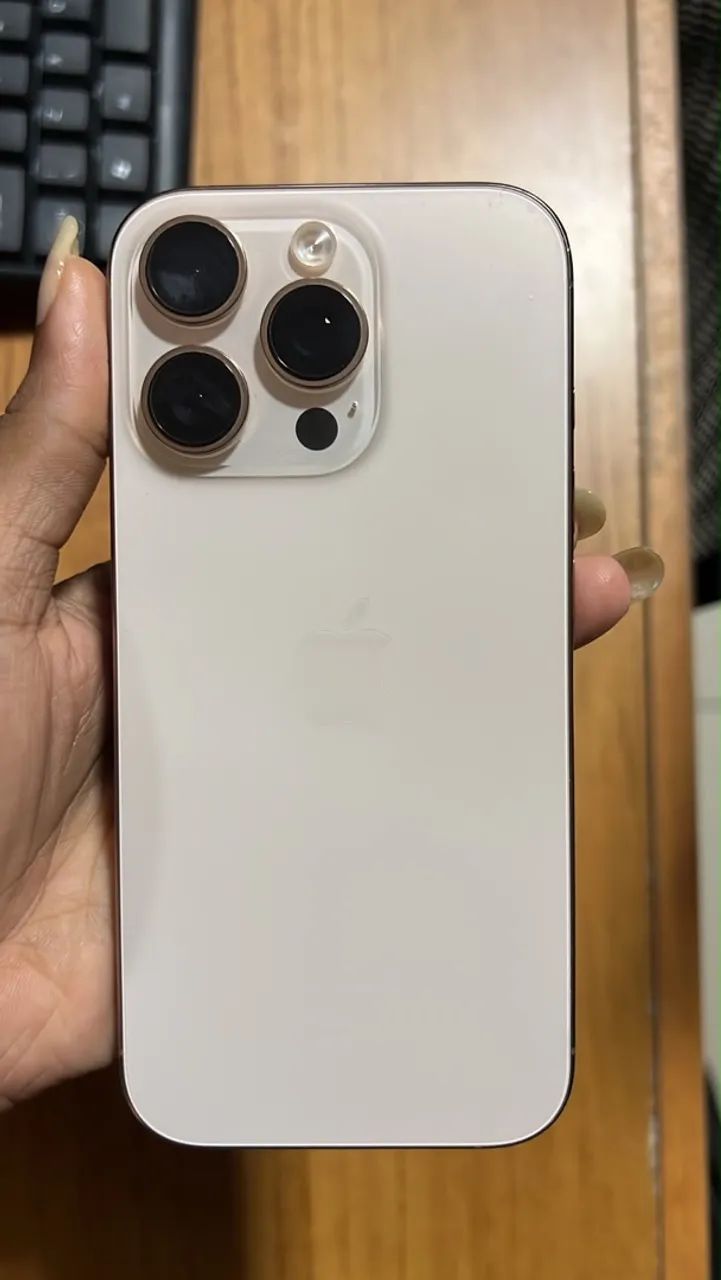 iPhone 16 pro  - Foto 2