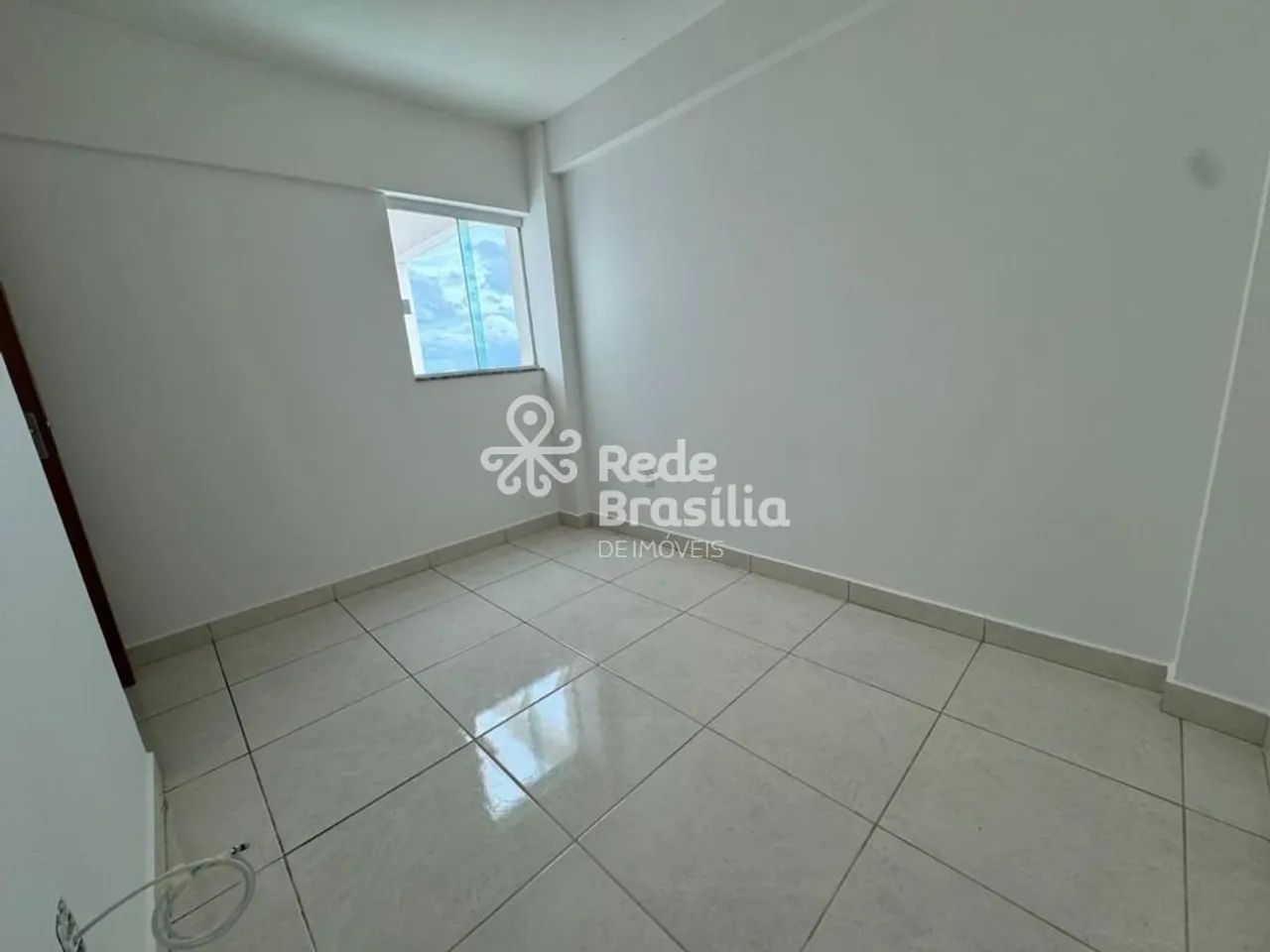 Rua 5 - Chacara 115 - RES. RIOS OLIVEIRA - 2 Quartos - Garagem - Elevador - Nascente - Foto 9