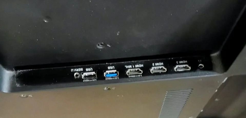 Com defeito: Tv 50 4k Philips com a tela quebrada - Foto 2