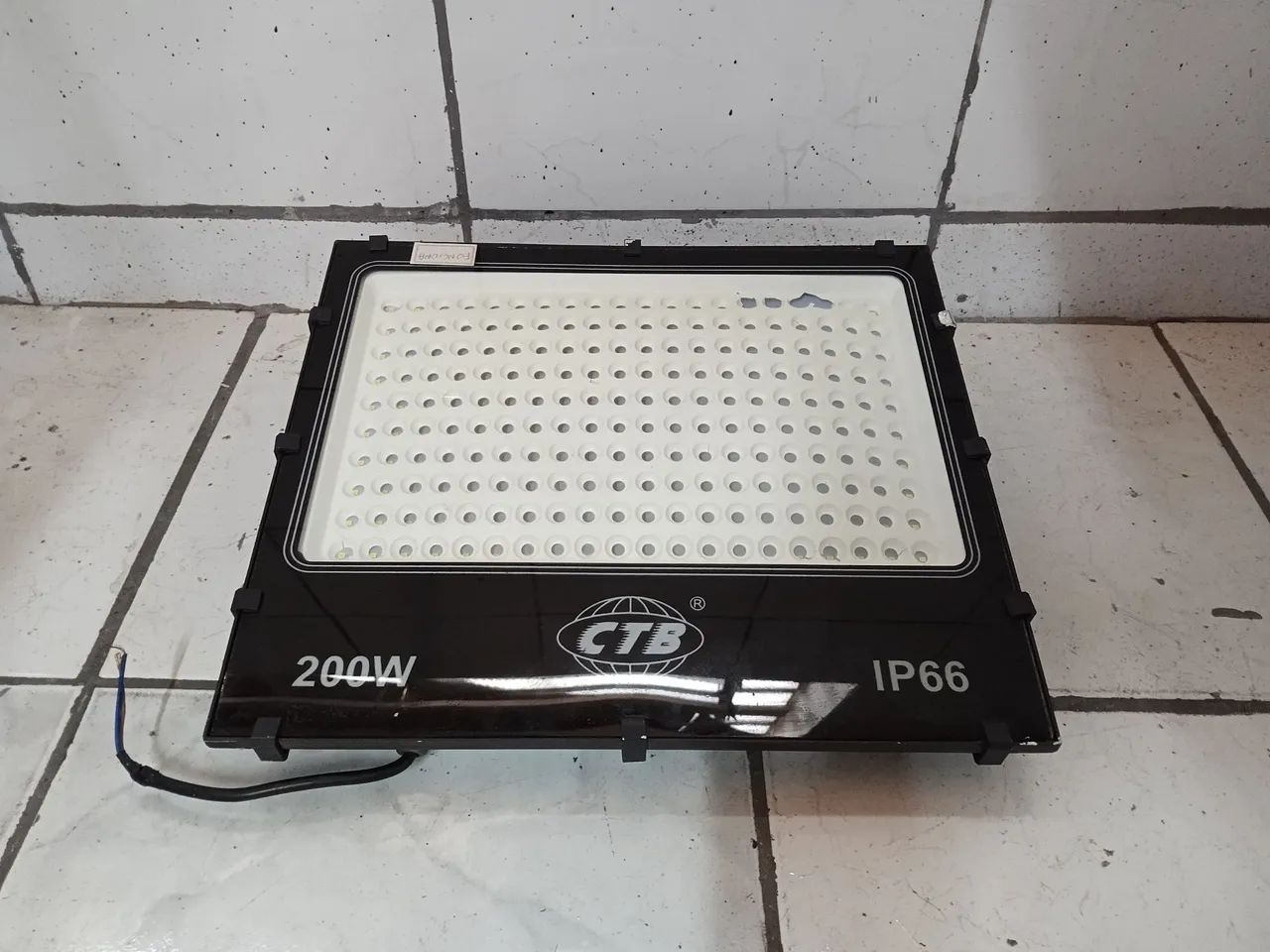 Refletor CTB IP66 200W - Foto 3