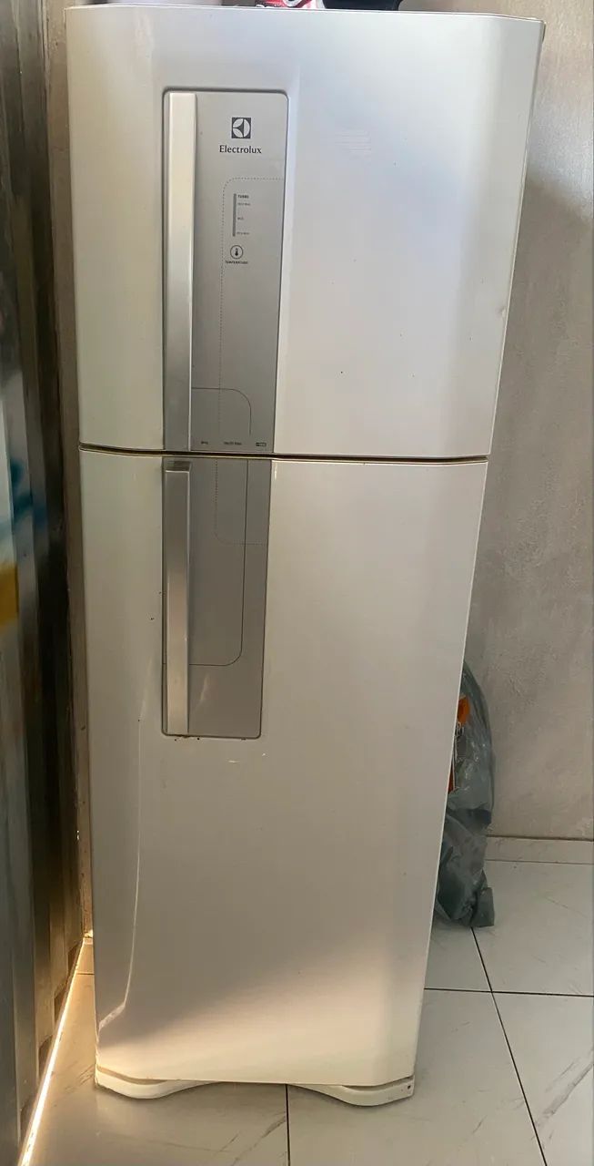 Vende-se geladeira Electrolux - Foto 2