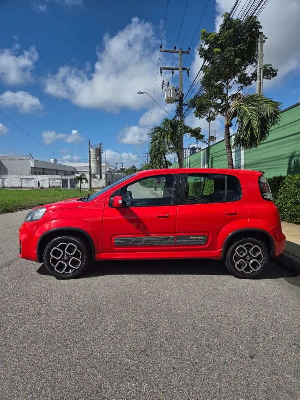 Fiat Uno Sporting 1.4 EVO Fire Flex 8V 4P 2015 - Foto 3