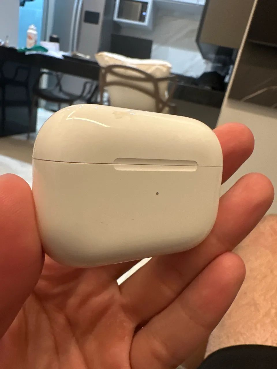 AirPods Pro 2 - Case Original Apple USB-C (A2968) - Acessórios de