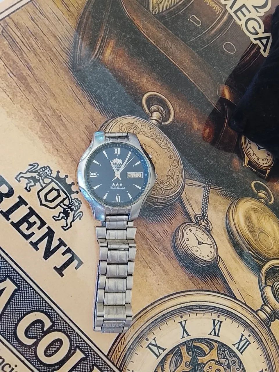 Orient fundo azul número romano  - Foto 3