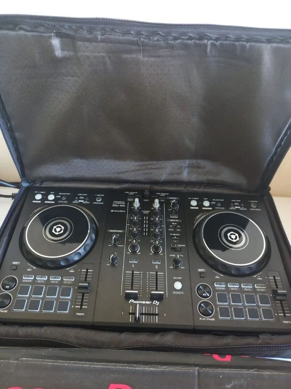 Mesa de DJ - Foto 5