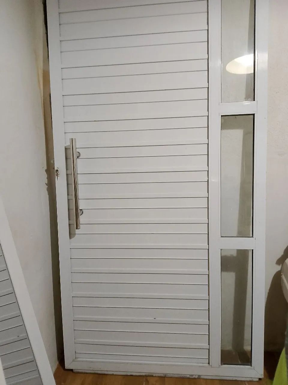 Porta de Alumínio com Visor - Foto 2