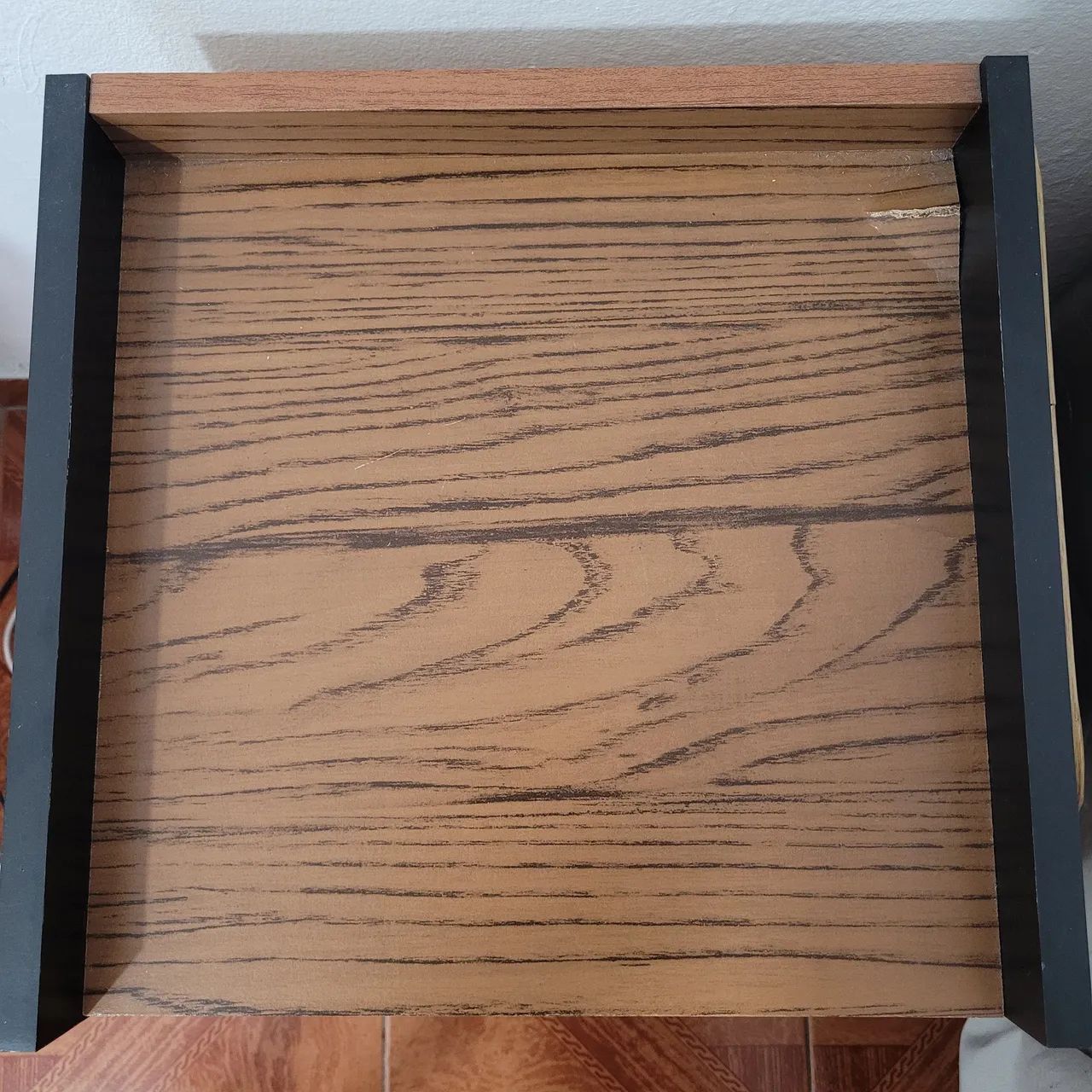 Mesa de Cabeceira / Criado-Mudo em MDF - Bom Estado - Foto 2