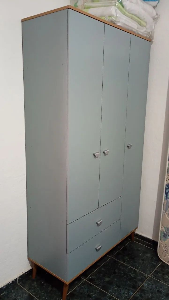 Guarda roupa infantil 