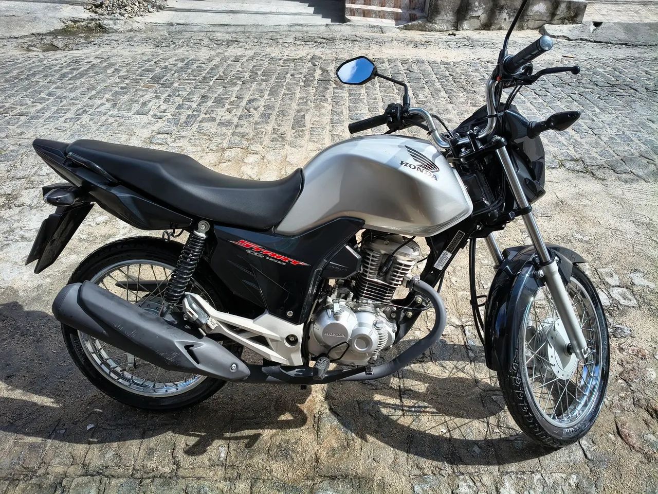 Moto com procedência 
