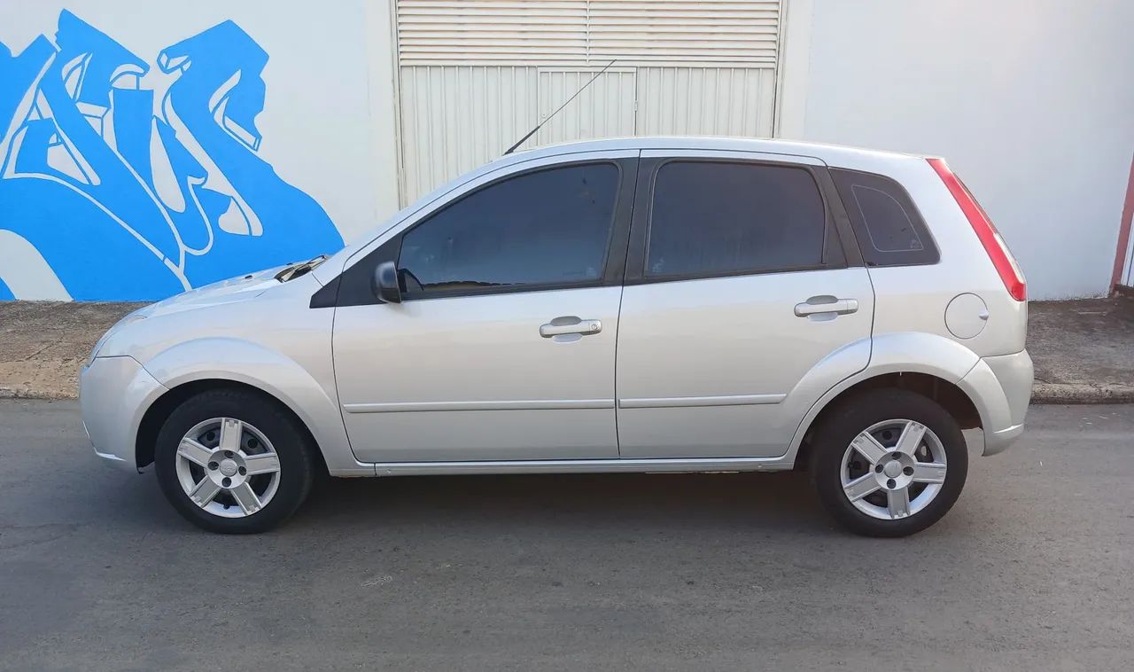 Ford Fiesta 1.6 8V FLEX 2010