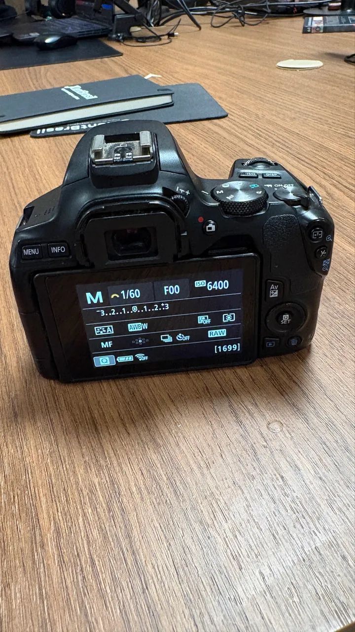 Câmera Canon SL3 corpo - Foto 3