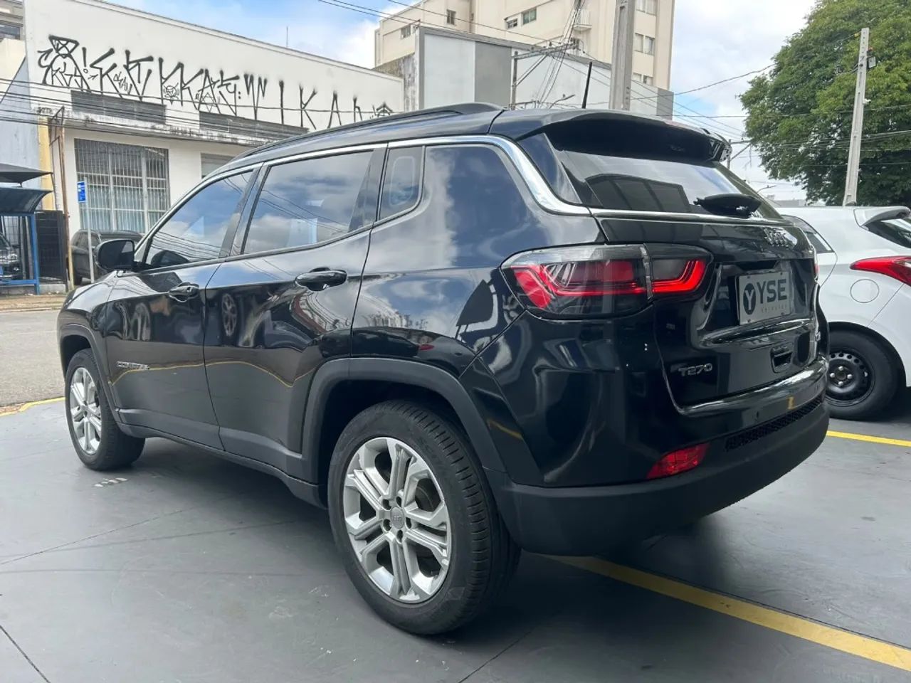 Jeep Compass Long. T270 1.3 TB 4X2 Flex AUT 2022 - Foto 3