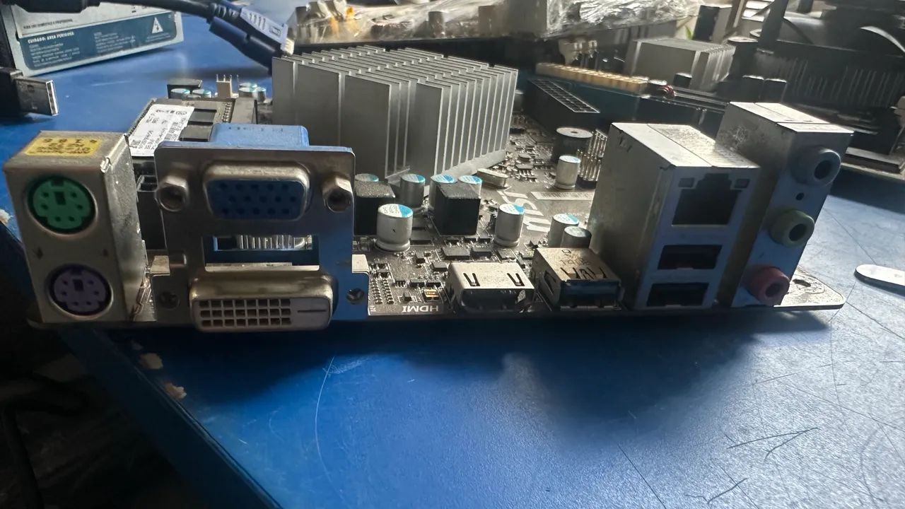 Placa mae msi ms7877 + 4g ddr3 - Foto 3