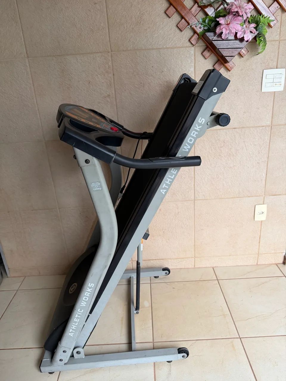 Esteira Athletic Works  - Foto 2