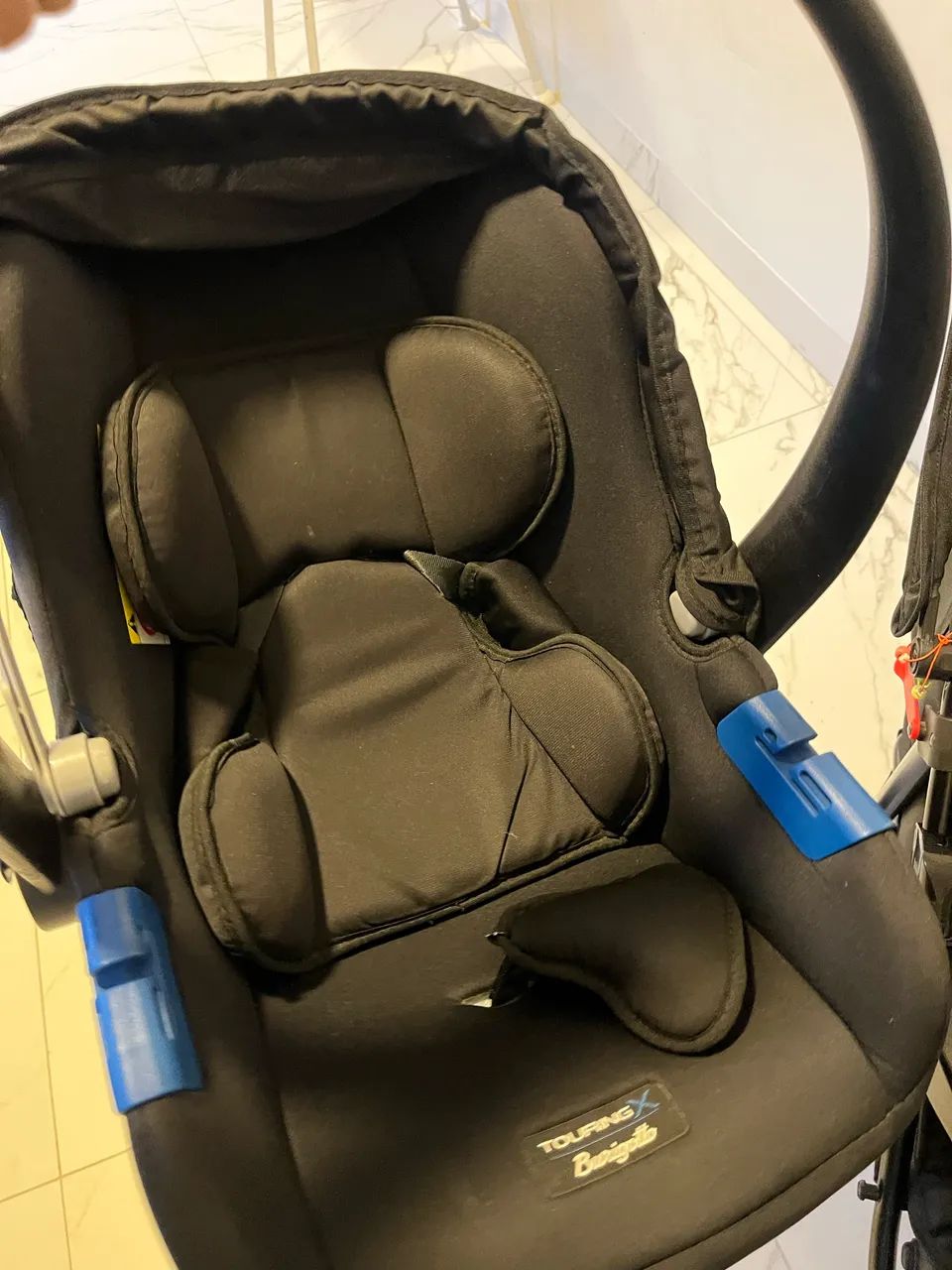 Vendo carrinho de bebê e bebê conforto  - Foto 5
